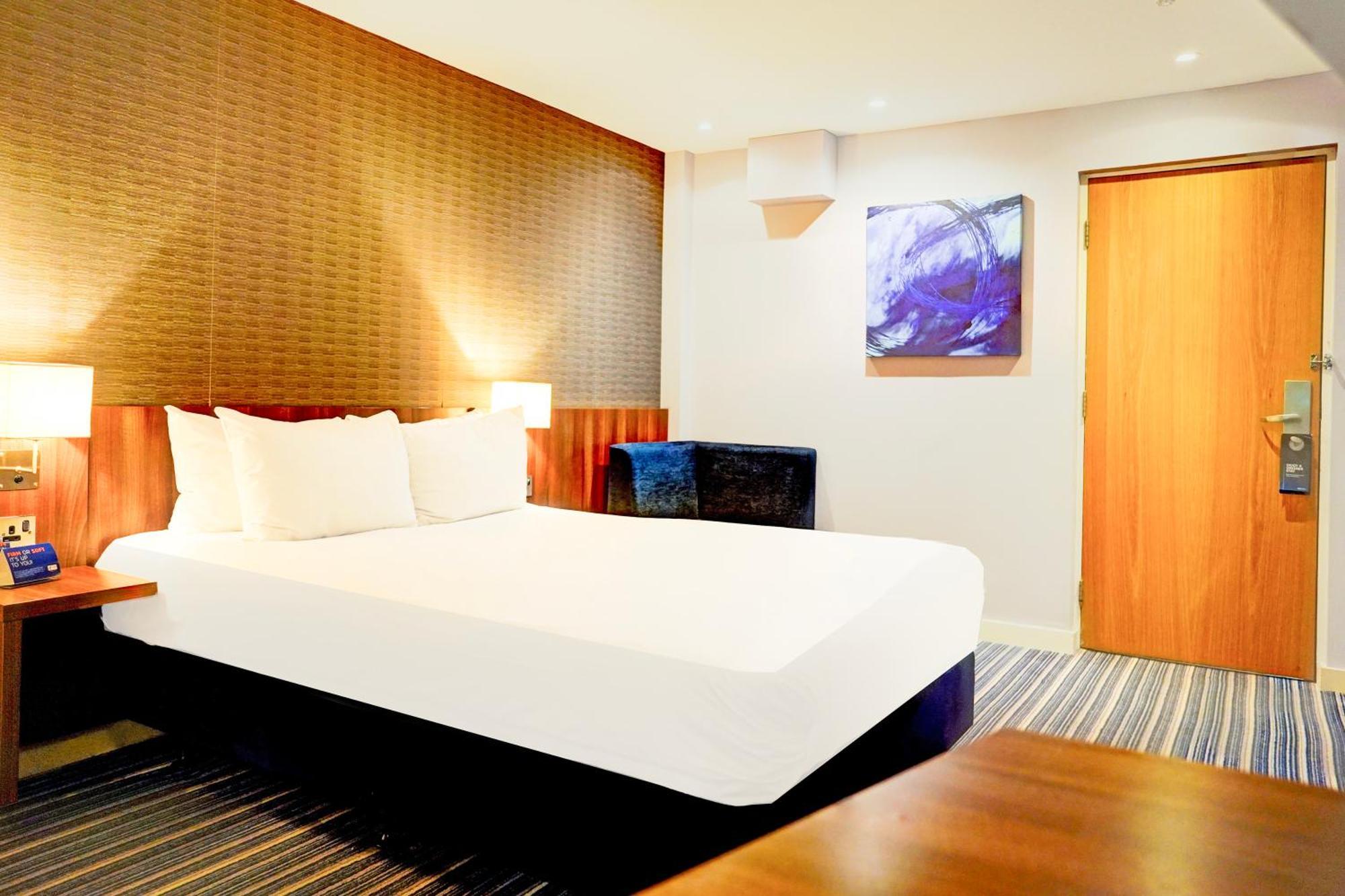 Belvilla Crewe City Centre Hotel Lifestyle Extérieur photo
