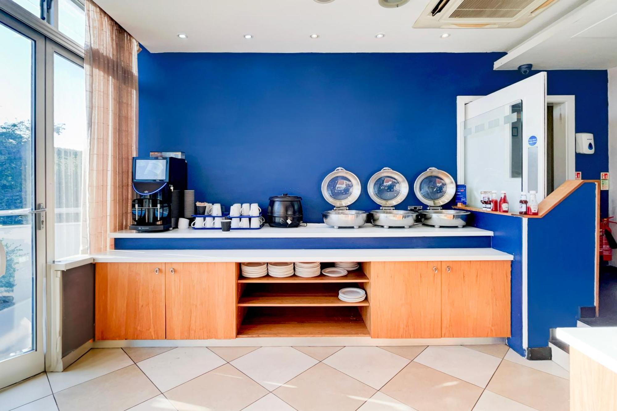Belvilla Crewe City Centre Hotel Lifestyle Extérieur photo