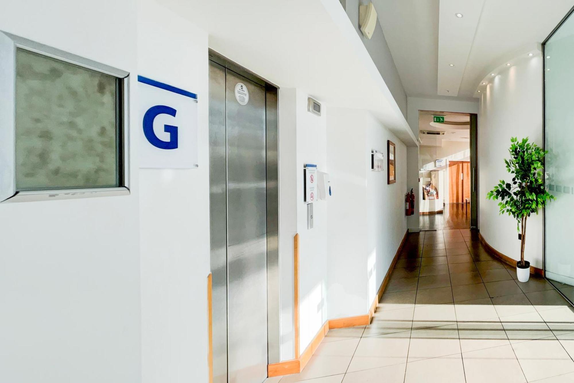 Belvilla Crewe City Centre Hotel Lifestyle Extérieur photo