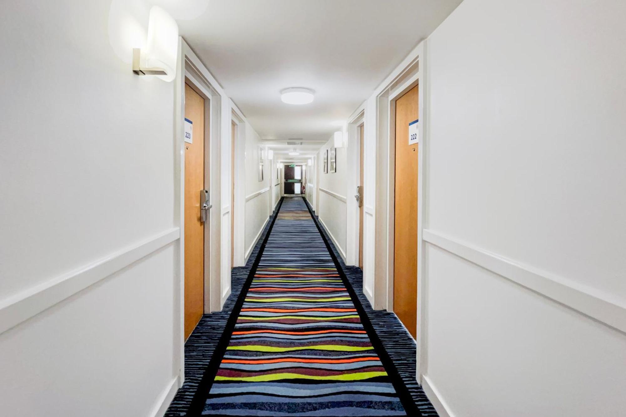 Belvilla Crewe City Centre Hotel Lifestyle Extérieur photo