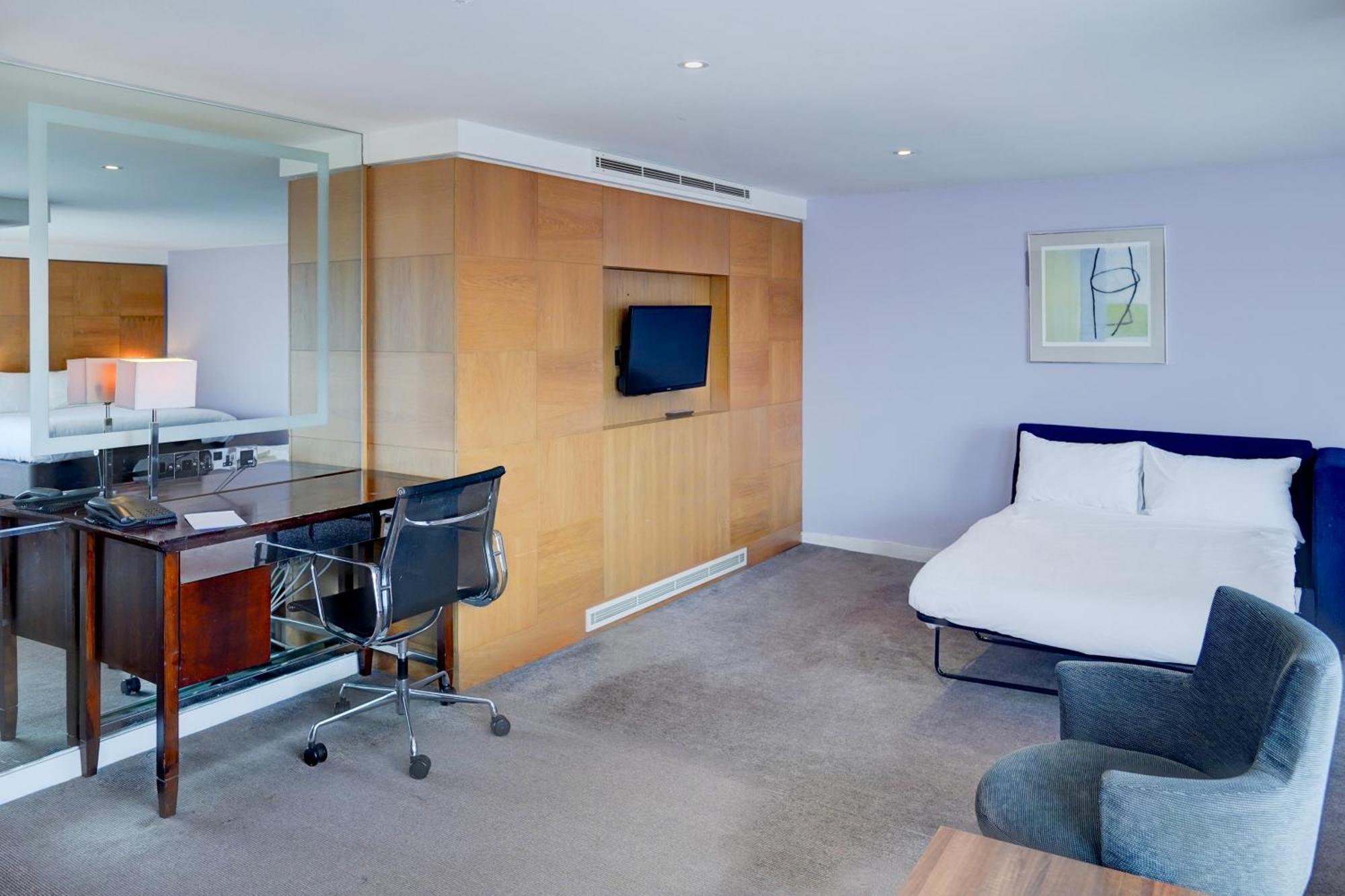 Belvilla Crewe City Centre Hotel Lifestyle Extérieur photo
